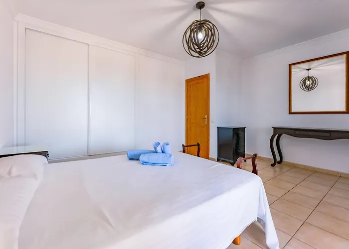 Abora 1 - By Interhome 別荘